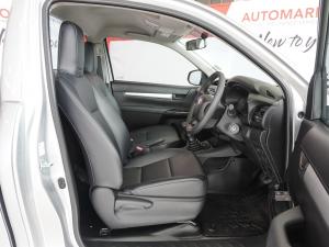 Toyota Hilux 2.0 single cab S (aircon) - Image 21