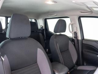 Nissan Navara 2.5DDTi double cab SE Plus auto