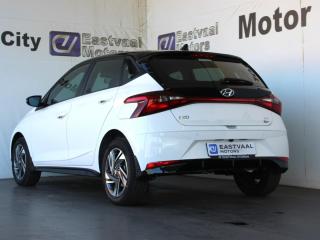 Hyundai i20 1.0T Fluid manual