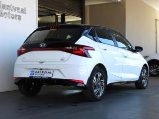 Hyundai i20 1.0T Fluid manual