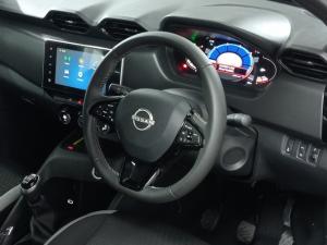 Nissan Magnite 1.0 Turbo Acenta Kuro manual - Image 13