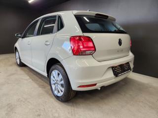 Volkswagen Polo Vivo hatch 1.6 Life