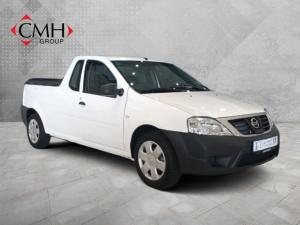 2022 Nissan NP200 1.6i safety pack (aircon)