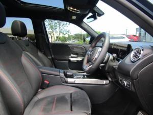 Mercedes-Benz GLB 250 Progressive - Image 8