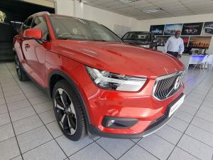 2020 Volvo XC40 T3 Momentum auto