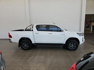 Toyota Hilux 2.8GD-6 48V double cab 4x4 Raider - Image 5