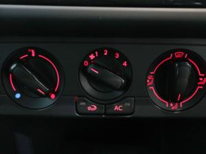 Volkswagen Polo Vivo hatch 1.4 - Image 23