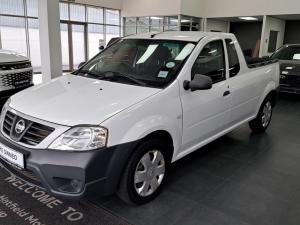 2020 Nissan NP200 1.5dCi safety pack