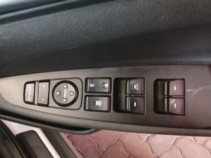Hyundai Tucson 2.0CRDi Elite - Image 11