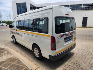 Toyota Hiace 2.5D-4D Ses-fikile 16-seater