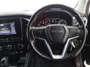 Isuzu mu-X 3.0TD LS 4x4 - Image 14