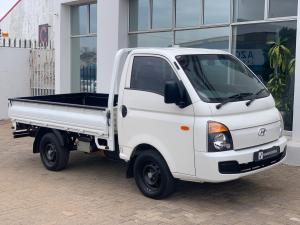 Hyundai H-100 Bakkie 2.6D deck (aircon) - Image 1