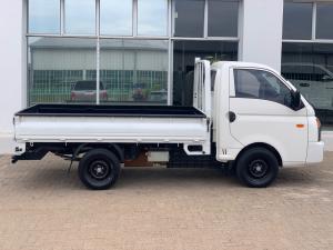 Hyundai H-100 Bakkie 2.6D deck (aircon) - Image 4
