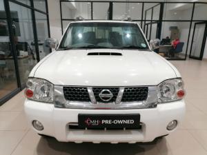 Nissan NP300 Hardbody 2.5TDi double cab 4x4 - Image 11