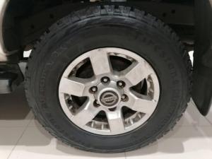 Nissan NP300 Hardbody 2.5TDi double cab 4x4 - Image 8