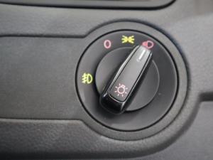 Volkswagen Polo Vivo hatch 1.4 Life - Image 14