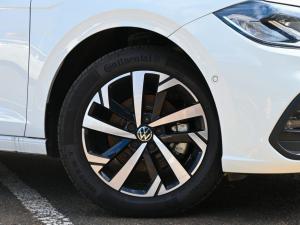 Volkswagen Polo hatch 1.0TSI Life auto - Image 4