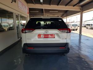 Toyota RAV4 2.0 GX auto - Image 6