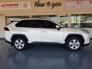 Toyota RAV4 2.0 GX auto - Image 4