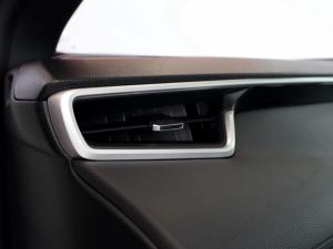 Toyota Corolla Cross 1.8 Hybrid XR - Image 10