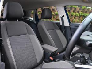 Volkswagen Polo hatch 1.0TSI Life manual - Image 12
