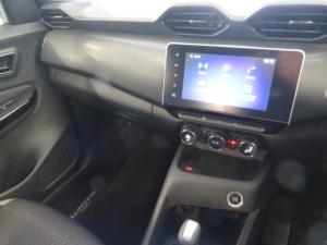 Nissan Magnite Kuro 1.0T CVT - Image 10