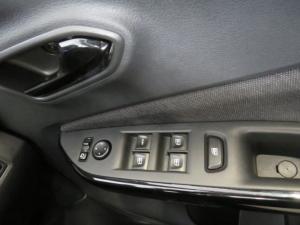 Nissan Magnite Kuro 1.0T CVT - Image 19