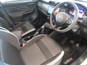 Nissan Magnite Kuro 1.0T CVT - Image 21