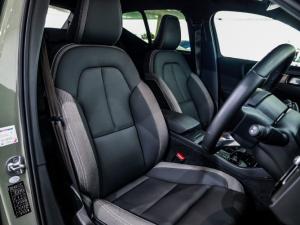 Volvo XC40 Recharge Single Motor Plus - Image 12