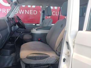 Toyota Land Cruiser 79 4.0 V6 double cab - Image 9