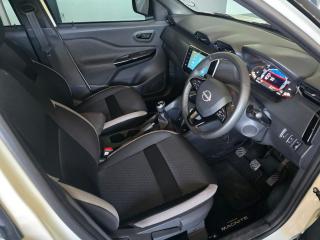 Nissan Magnite 1.0 Turbo Acenta Kuro manual