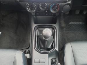 Toyota Hilux 2.8GD-6 Xtra cab Legend manual - Image 9