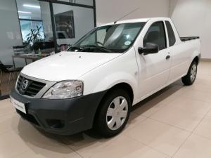 2022 Nissan NP200 1.6i safety pack (aircon)