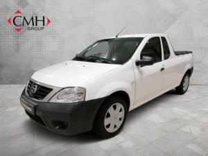 2022 Nissan NP200 1.6i safety pack (aircon)