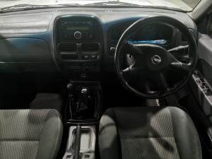 Nissan NP300 Hardbody 2.5TDi double cab 4x4 - Image 2