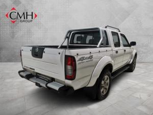 Nissan NP300 Hardbody 2.5TDi double cab 4x4 - Image 5