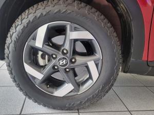 Hyundai Venue 1.0T Fluid auto - Image 10