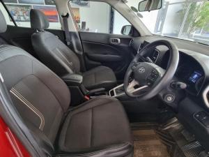 Hyundai Venue 1.0T Fluid auto - Image 12