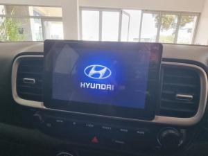Hyundai Venue 1.0T Fluid auto - Image 19