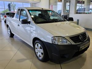 2024 Nissan NP200 1.6i safety pack (aircon)