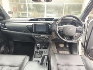 Toyota Hilux 2.8GD-6 double cab 4x4 Legend 50 auto - Image 6