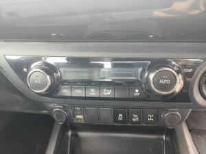 Toyota Hilux 2.8GD-6 double cab 4x4 Legend 50 auto - Image 11