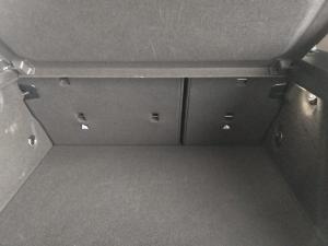 BMW 118i Sportline automatic - Image 10