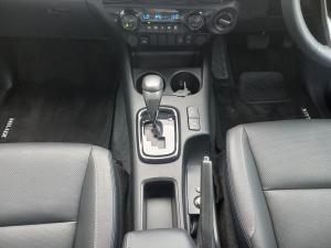 Toyota Hilux 2.8GD-6 double cab 4x4 Raider auto - Image 9