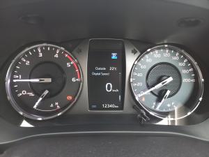 Toyota Hilux 2.8GD-6 double cab 4x4 Raider auto - Image 10