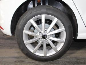 Volkswagen Polo Vivo 1.6 Style - Image 21