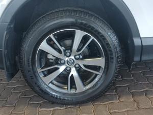 Toyota RAV4 2.0 GX auto - Image 15