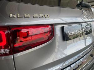 Mercedes-Benz GLB 250 Progressive - Image 6