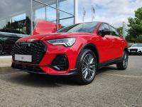 Thumbnail Audi Q3 Sportback 35 TDI S Tronic Black Edition