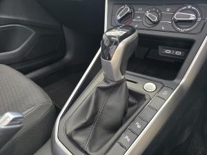Volkswagen Polo hatch 1.0TSI R-Line - Image 6